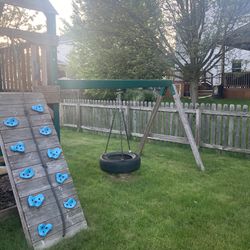 Swing Set With Tire Swing