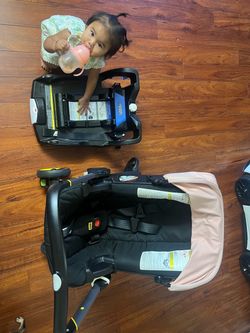 Doona carseat with base