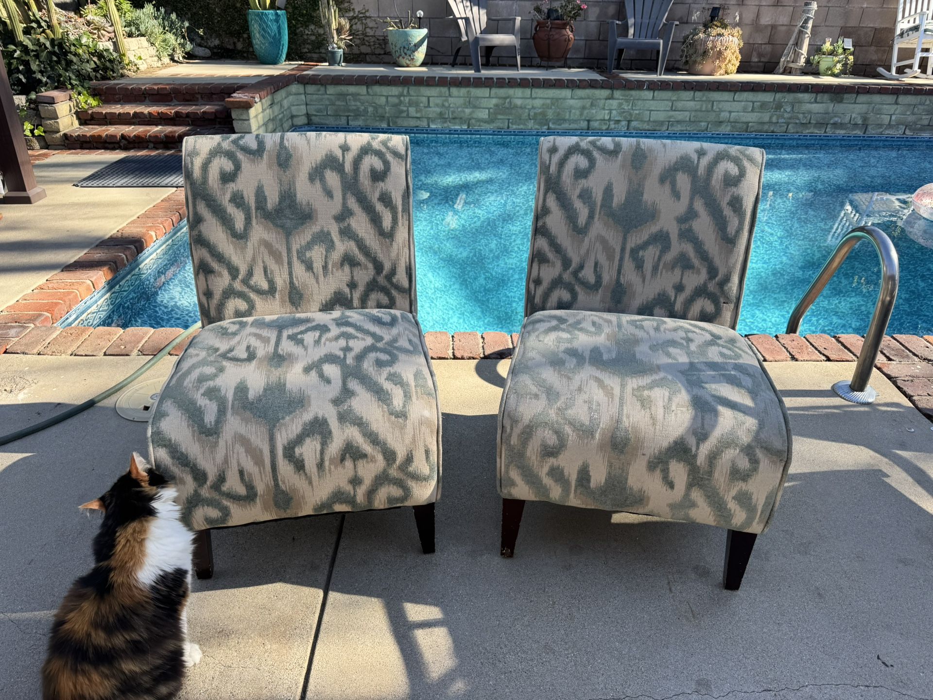 Comfortable Chairs FREE!