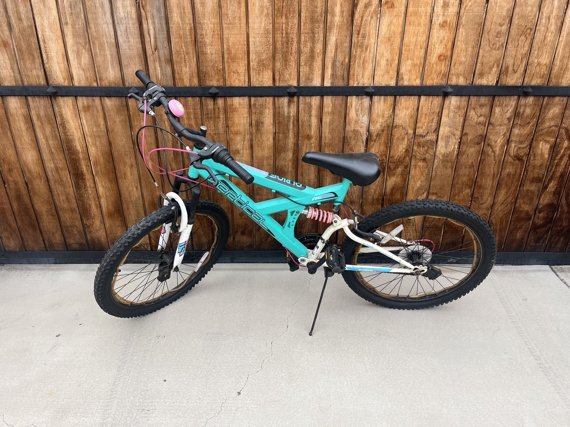 24” Girls Mountain Bike