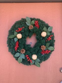 Pre Lit Artificial Holiday Wreath with Lights Size: 24" Diameter