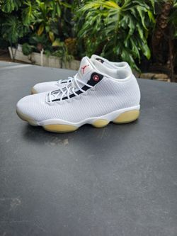 JORDAN  size 10