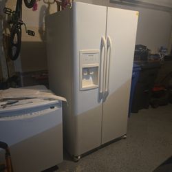 Frigidaire White Fridge For Sale