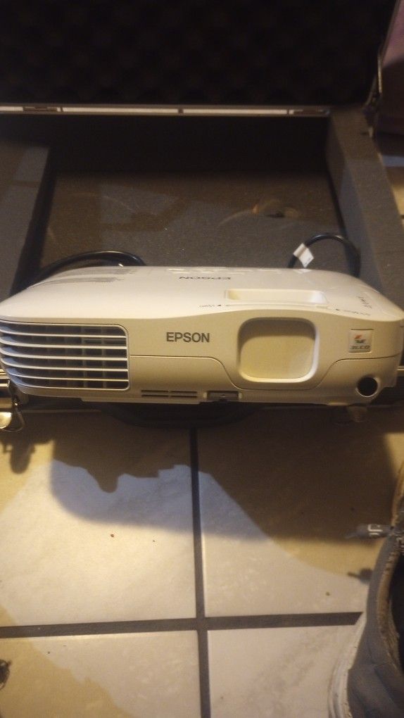 Epson Ex3200 Projector 