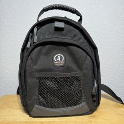 Tamrac Camera Bag with Padded Shoulder Straps - Compact Design, Rarely Used in Mint Condition