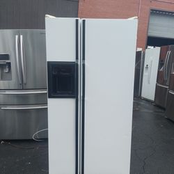 Kenmore 33"w