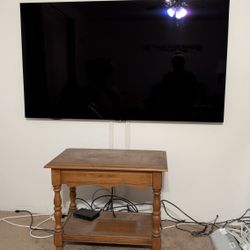 LG C4 65" OLED TV  w/5 year Warranty 