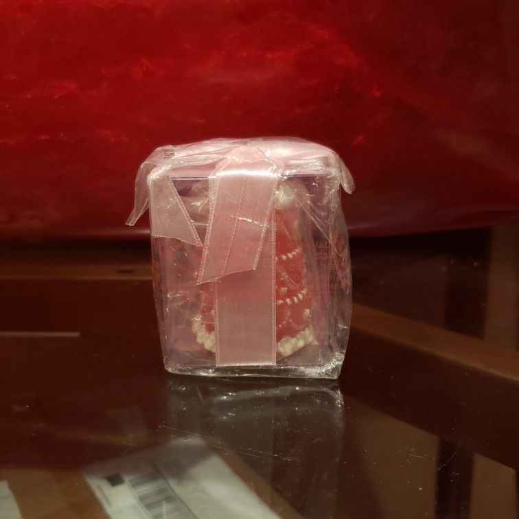 Pink Wedding Cake Candle