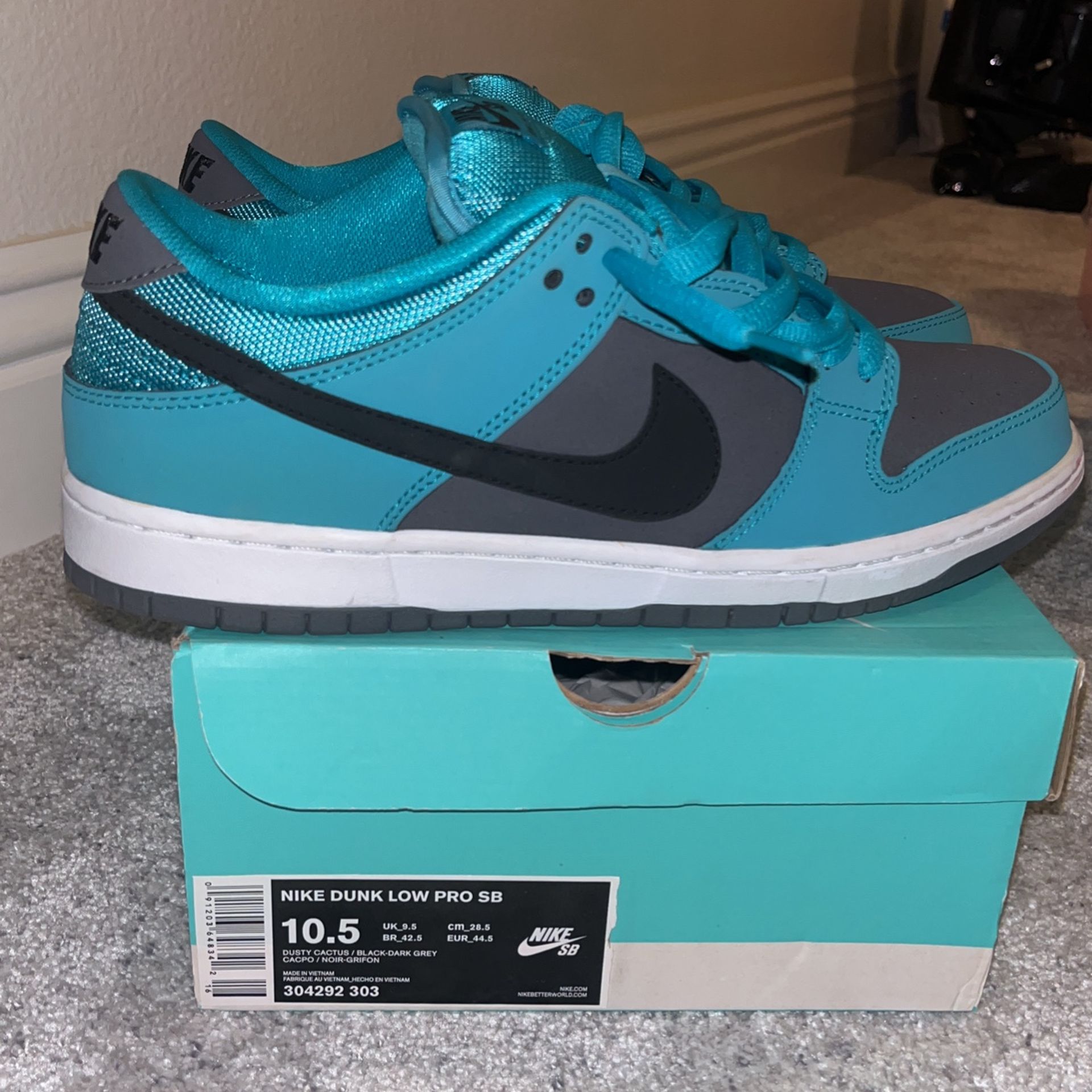 Nike SB Dunk Low Pro 10.5 Dusty Cactus for Sale in Las Vegas, NV 