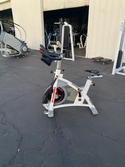 Schwinn Carbon Blue Belt Driven Spin Bike With Console 