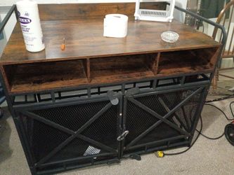 Solid wood and steel dog kennel