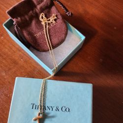 Tiffany & co 18k gold chain perfect valentines day gift
