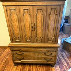 Thomasville Mid-Century Chest on Chest 
6 drawers