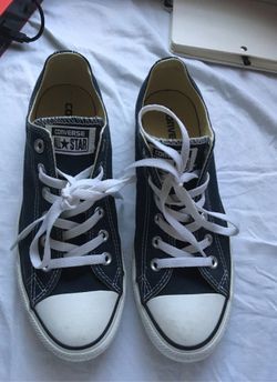 NEVER WORN CONVERSE