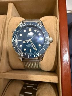 Beautiful, brand new Seamaster 007 Edition