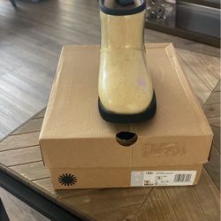 UggCream / Black And Clear Coating Rain Boots