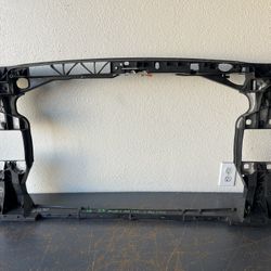 2018-2019-2020-2021-2022-2023 AUDI A5 / A4 RADIATOR SUPPORT OEM USED