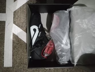 Brand New Peloton Cycling Shoes Size 41