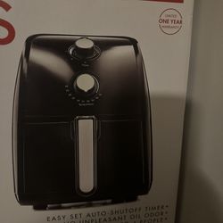 2.5 Liter Air Fryer New In Packing