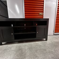 Black Entertainment Center