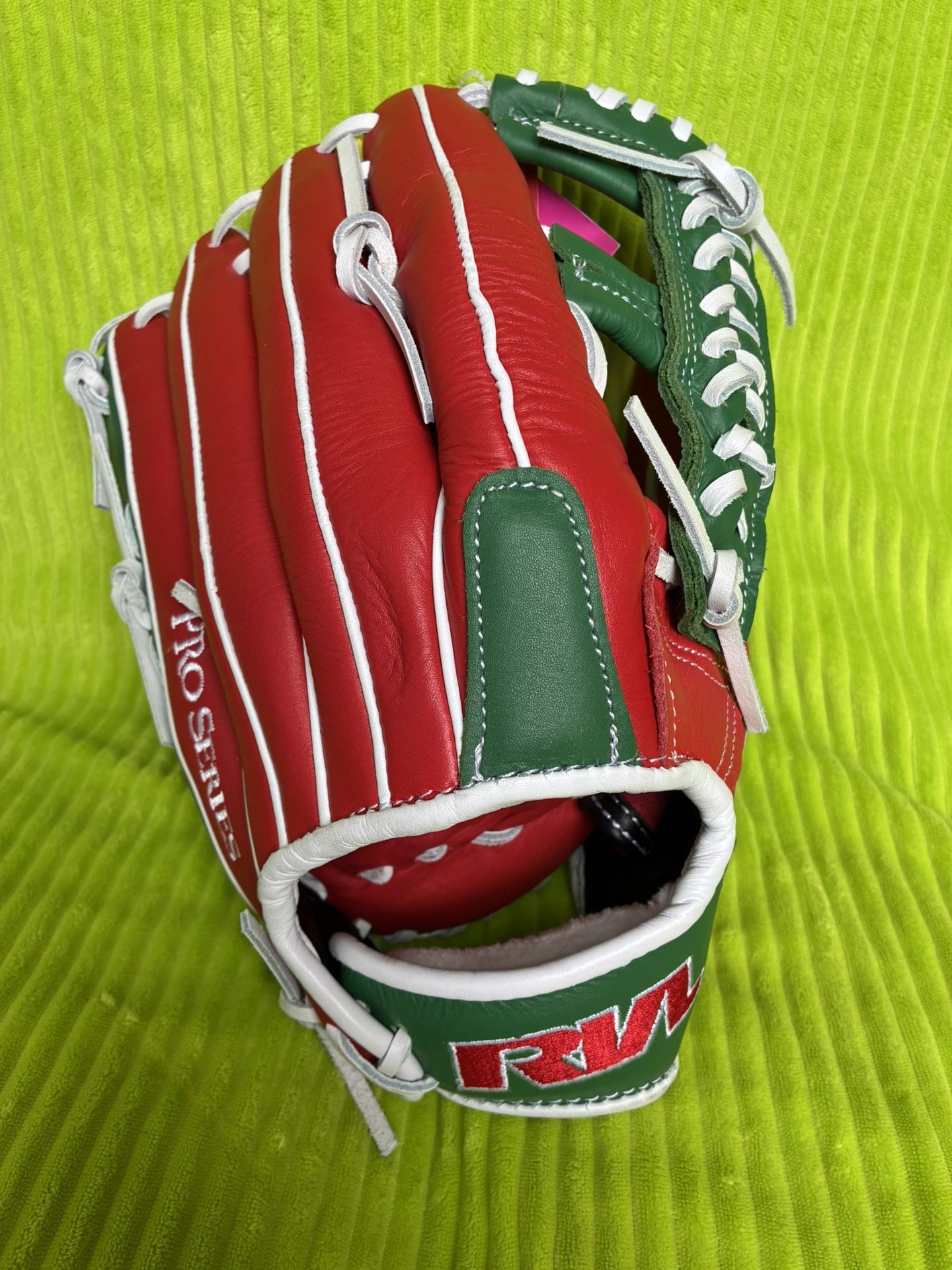 Baseball/Softball Glove, 13-inch