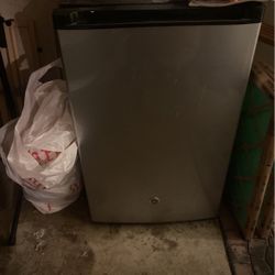 Small Refrigerator
