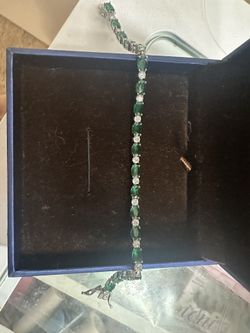 Emerald with white crystal sterling silver bracelet