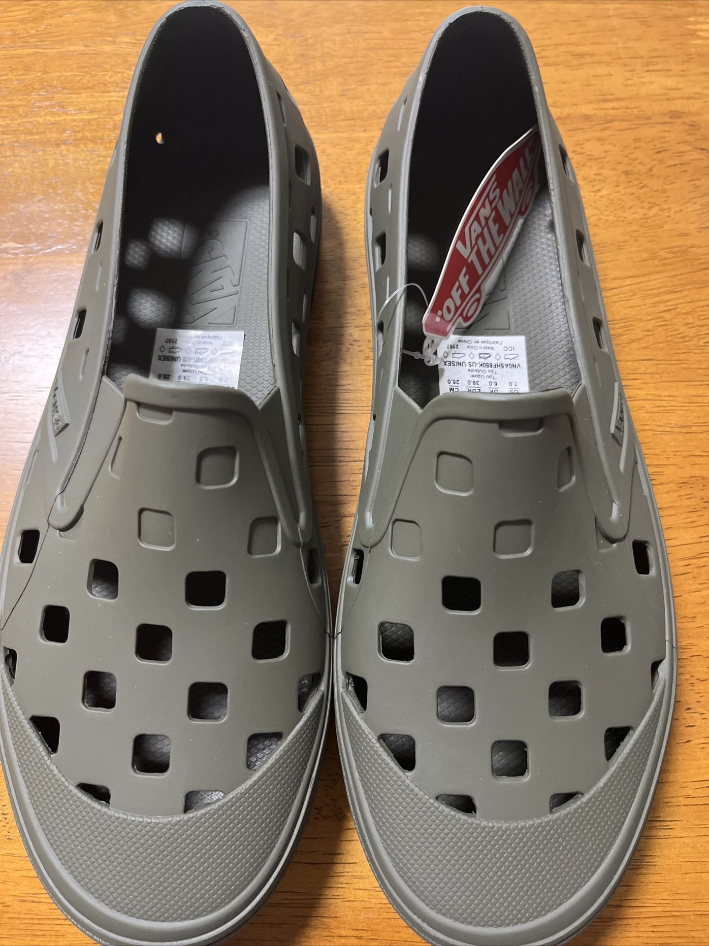 Vans Trek Slip-On