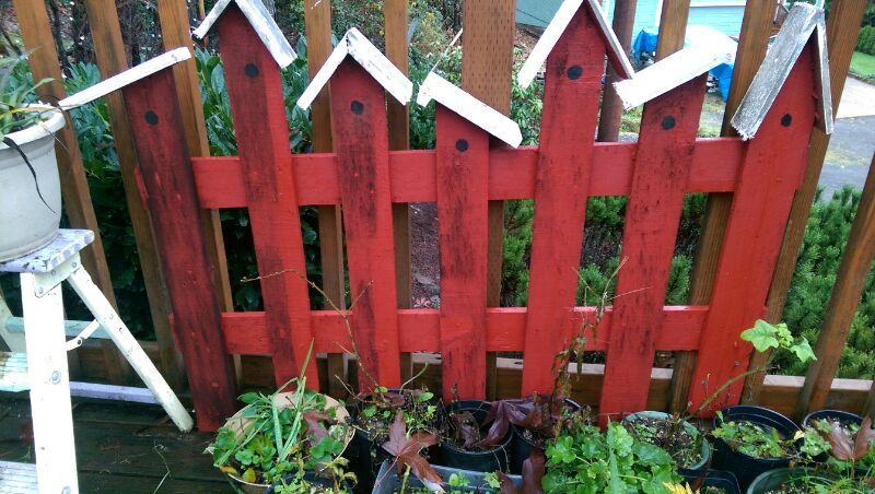 Decorative fence yard art