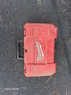 Milwaukee corded palm sander