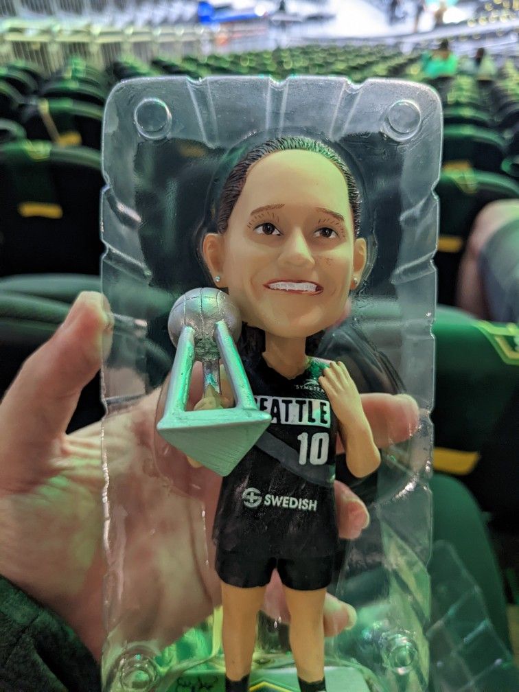Sue Bird Jersey Retirement Bobblehead Giveaway
