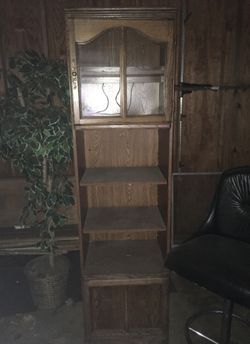 Layered Stand asking $75 or best offer. Need gone ASAP