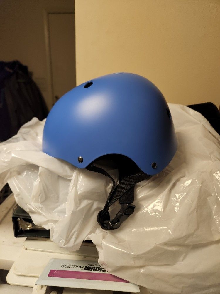 Helmet For Children Ages 3-14 NEW