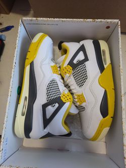 Jordan 4 Sulfer WMNS