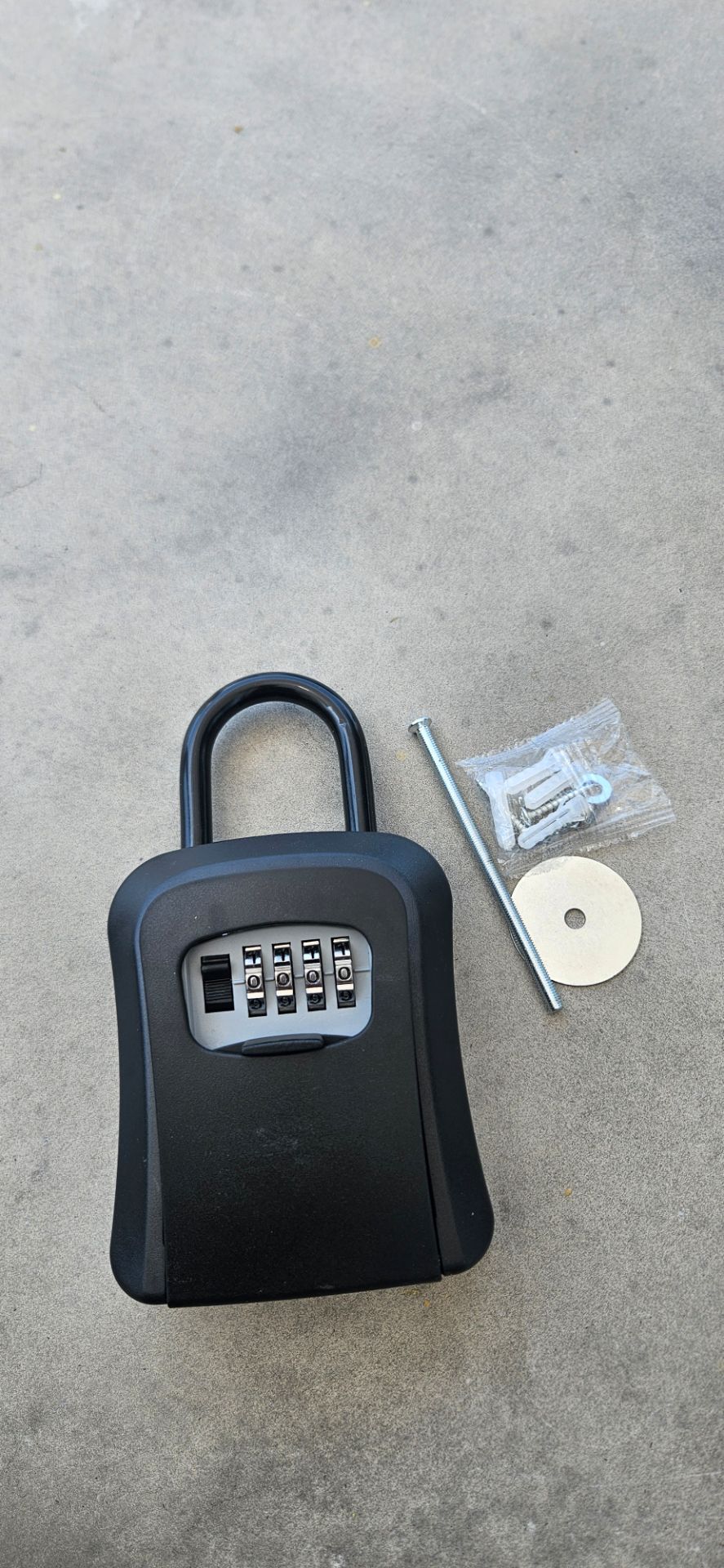 Combo lock Boxes for Keys-Real Estate Agent