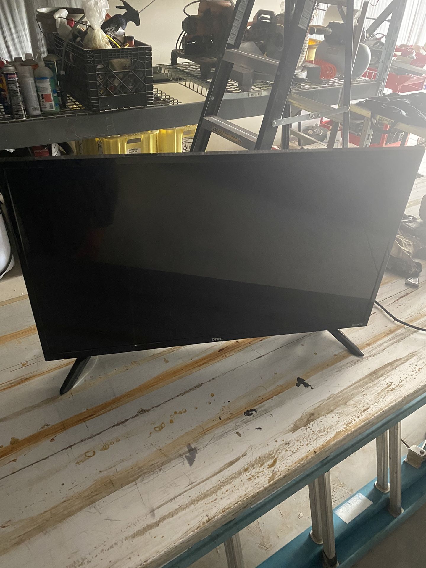 32’ Roku TV