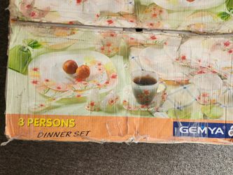 Dinner set for serving 8 people's