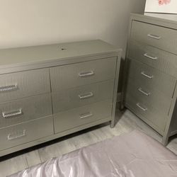 Olivet Silver Dresser Set