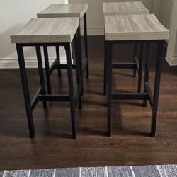 4 Metal Bar Stools
