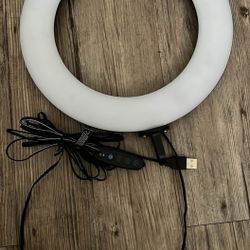 10inch Ring light needs leg adjustable colors