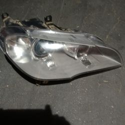 2011-2013 BMW X5 Complete Xenon Hid Headlight With All The Accessories Oem. 