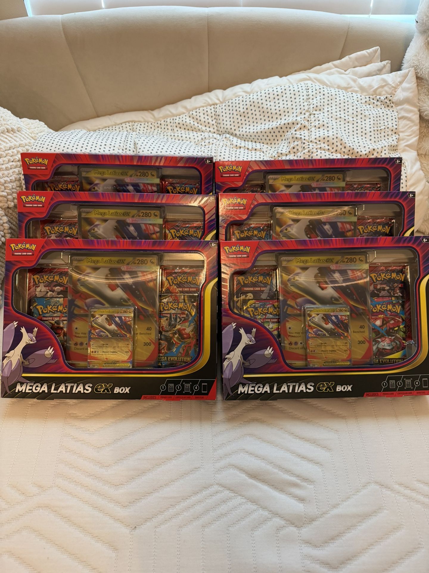 Pokemon mega Latias Box