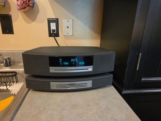 Bose Wave Music System III & Multi-CD Changer
