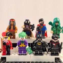 DC Comics Baddies and Friends Batman Joker 8pc Minifigures LEGO Compatible