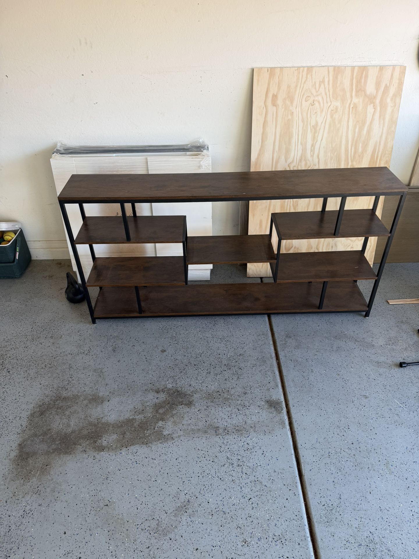 Tv stand