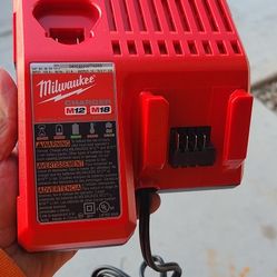 Milwaukee M12 And M18 Charger