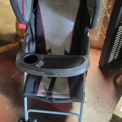 Nice CLEAN BABY TREND STROLLER
