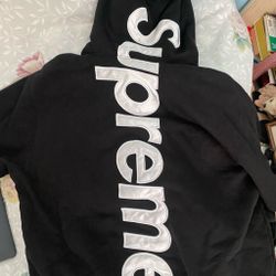 Supreme Hoodie 