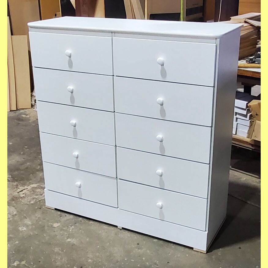 10 Drawer Dresser