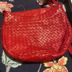 Bottega Veneta Intrecciato Hobo Bag – Red Leather